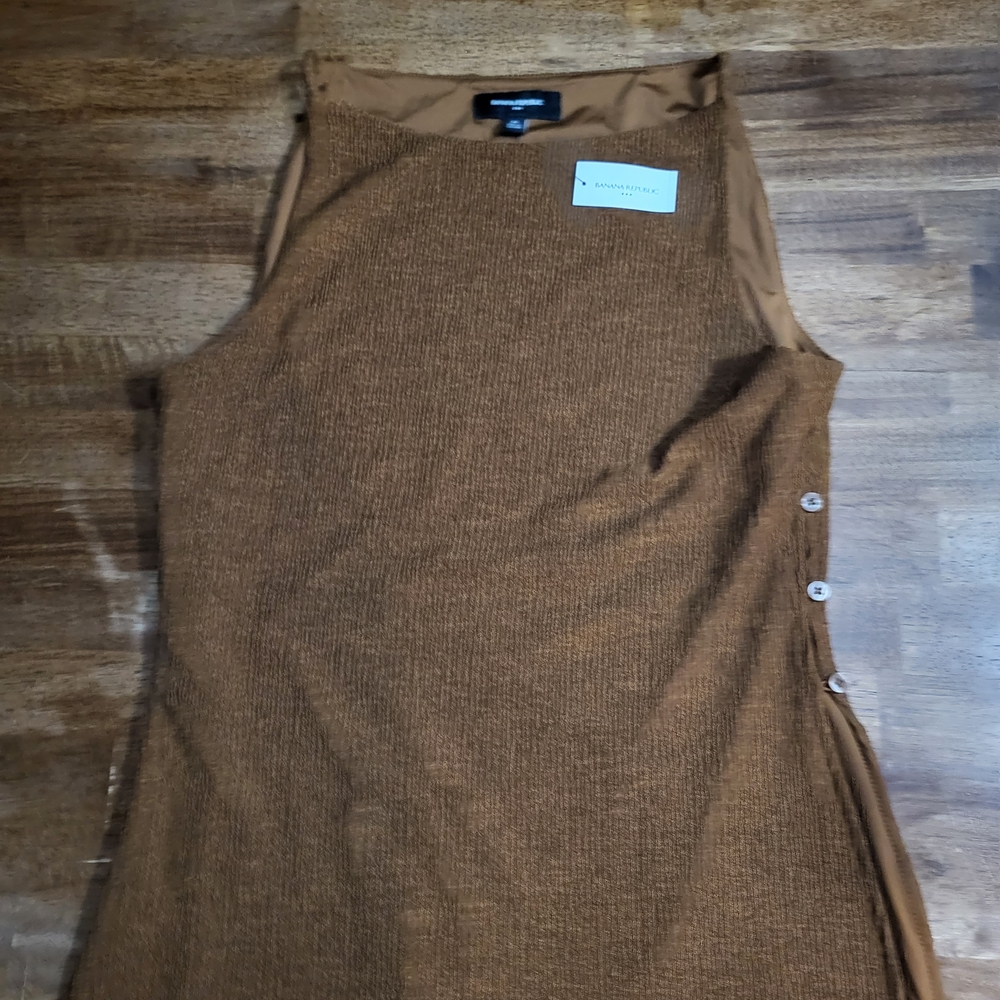 Banana Rpublic Stylish Brown Sleeveless Top with Side Buttons